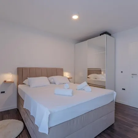 Apartment Glamorous Getaway Zadar Exterior photo
