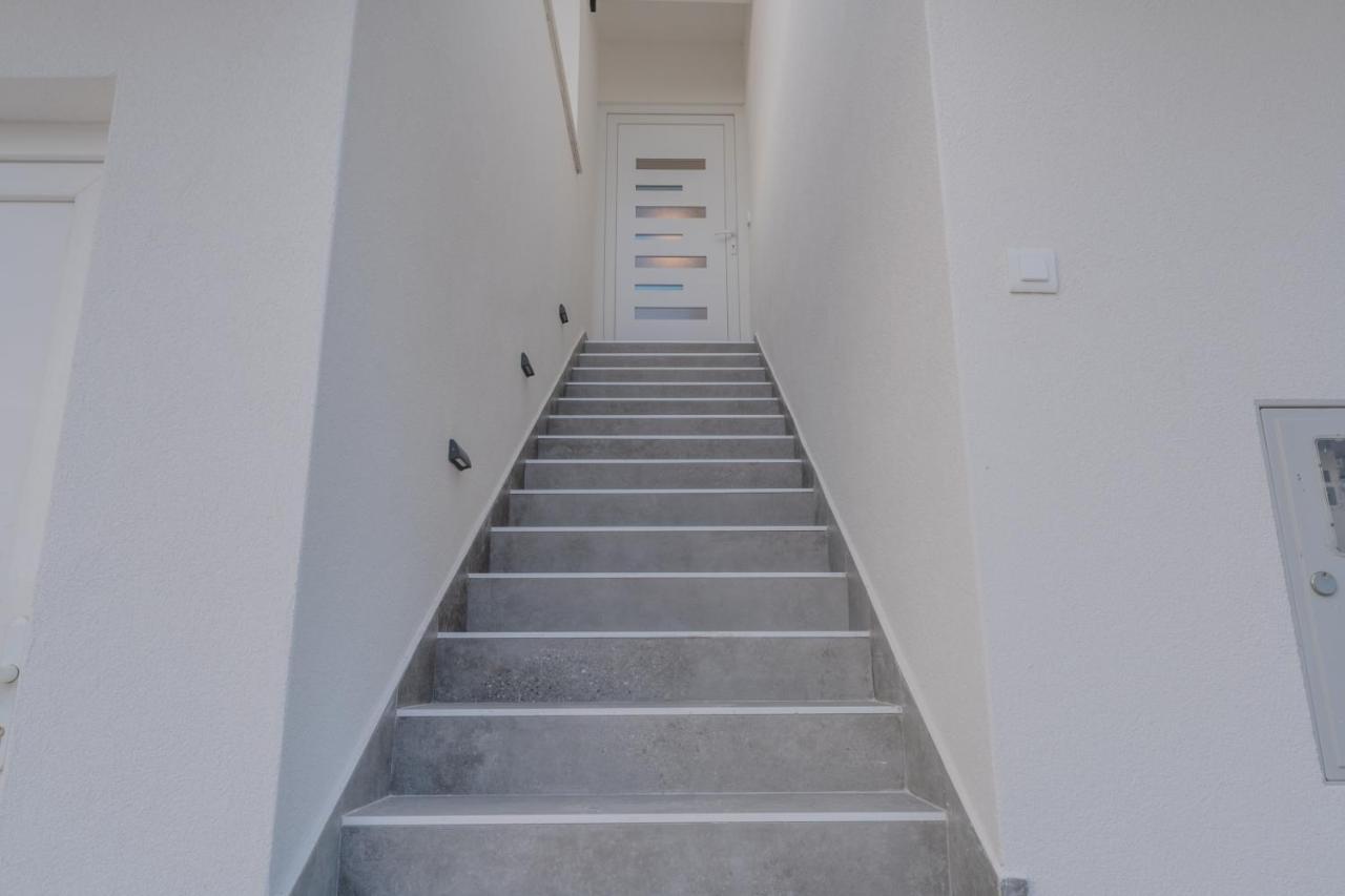 Glamorous Getaway Apartament